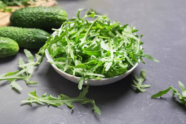 Fresh Arugula Leaves Bowl Dark Table Fresh Vegeterian Food Concept — Stock Photo, Image
