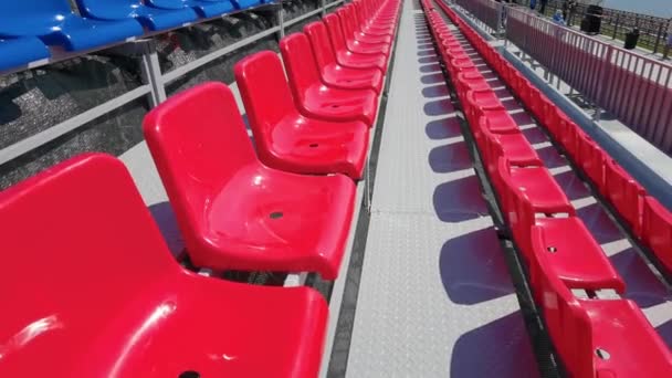 Sièges vides du stade. consruction chaise d'événement — Video