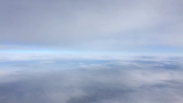 Над облаками, временной промежуток — стоковое видео