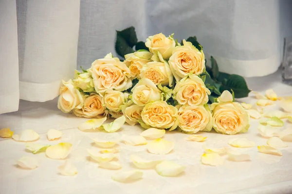 Bouquet of roses — Stock Photo, Image