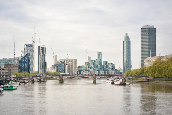 Pohled Proti Proudu Westminster Bridge Lambeth Bridge Georges Wharf Tower — Stock fotografie