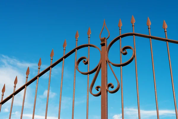 Iron gate — Stock Photo, Image