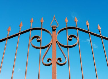 Iron gate