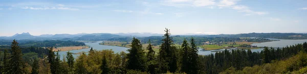 Columbia panoramisch uitzicht op de rivier, astoria, oregon Rechtenvrije Stockfoto's