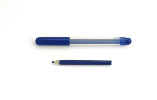Blauwe potlood en pen — Stockfoto