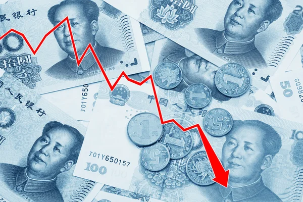 Graf ukazující pokles čínský jüan — Stock fotografie