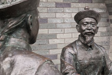 guilin tarihinin hikayesini anlatan guilin şehir Çin bronz heykel.