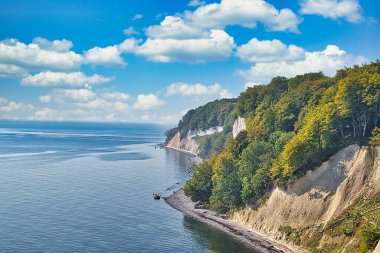 Güzel Rgen adasındaki tebeşir kayalıkları