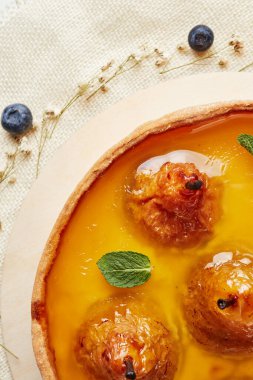 Turta, armut armudu kadar yakın çekim manzaralı.