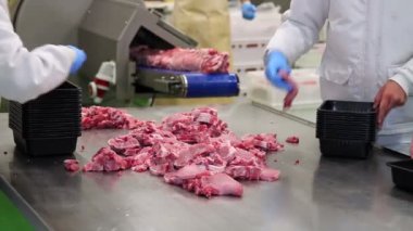  Et dilimleri kutularındaki ambalaj