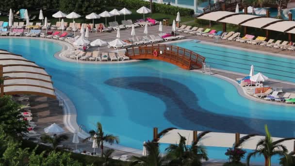 Piscine en resort — Video