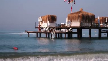 İnsanlar yaz tatile rahatlatıcı