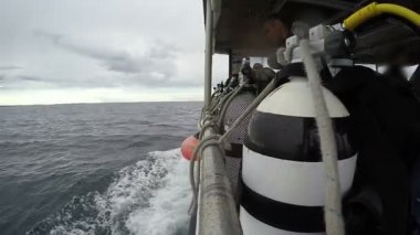 Tüplü tanklarının bir dalış tekne