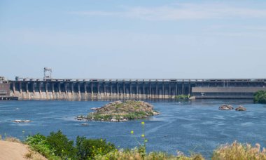 Dinyeper Barajı, Dniepro Nehri Zaporizhia, Ukrayna 4 Haziran 2021