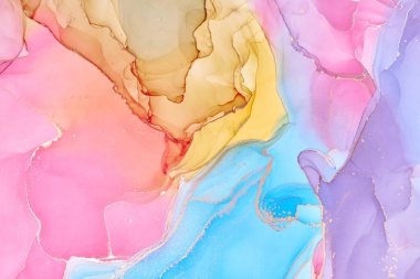 Alkol mürekkebi tekniğinde doğal lüks, soyut, akışkan sanat resimleri. Şefkatli ve rüya gibi duvar kağıtları. Renklerin karışımı şeffaf dalgalar ve altın girdaplar yaratır. Posterler ve diğer basılı materyaller için.