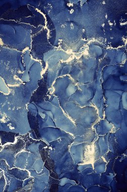 Alkol mürekkebi tekniğinde doğal lüks, soyut, akışkan sanat resimleri. Şefkatli ve rüya gibi duvar kağıtları. Renklerin karışımı şeffaf dalgalar ve altın girdaplar yaratır. Posterler ve diğer basılı materyaller için