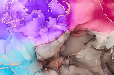 Alkol mürekkebi tekniğinde doğal lüks, soyut, akışkan sanat resimleri. Şefkatli ve rüya gibi duvar kağıtları. Renklerin karışımı şeffaf dalgalar ve altın girdaplar yaratır. Posterler ve diğer basılı materyaller için