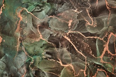 Alkol mürekkebi tekniğinde doğal lüks, soyut, akışkan sanat resimleri. Şefkatli ve rüya gibi duvar kağıtları. Renklerin karışımı şeffaf dalgalar ve altın girdaplar yaratır. Posterler ve diğer basılı materyaller için