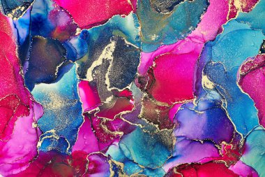 Şeffaf renk akımları, yılan gibi kıvrılan metalik girdaplar ve köpüklü renk spreyleri bu serbest akan dokuların manzarasını şekillendirir. Alkol mürekkebi tekniğindeki doğal lüks, akışkan sanat resimleri.