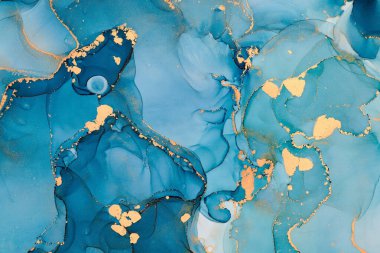 Şeffaf renk akımları, yılan gibi kıvrılan metalik girdaplar ve köpüklü renk spreyleri bu serbest akan dokuların manzarasını şekillendirir. Alkol mürekkebi tekniğindeki doğal lüks, akışkan sanat resimleri.