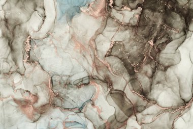 Şeffaf renk akımları, yılan gibi kıvrılan metalik girdaplar ve köpüklü renk spreyleri bu serbest akan dokuların manzarasını şekillendirir. Alkol mürekkebi tekniğindeki doğal lüks, akışkan sanat resimleri.