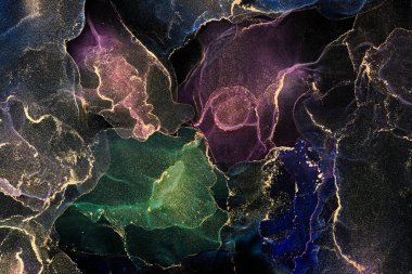 Şeffaf renk akımları, yılan gibi kıvrılan metalik girdaplar ve köpüklü renk spreyleri bu serbest akan dokuların manzarasını şekillendirir. Alkol mürekkebi tekniğindeki doğal lüks, akışkan sanat resimleri.