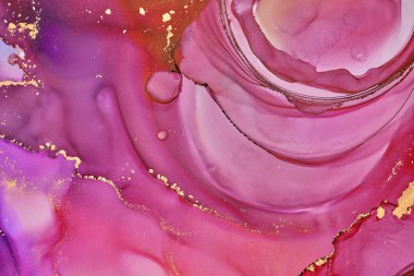 Şeffaf renk akımları, yılan gibi kıvrılan metalik girdaplar ve köpüklü renk spreyleri bu serbest akan dokuların manzarasını şekillendirir. Alkol mürekkebi tekniğindeki doğal lüks, akışkan sanat resimleri.