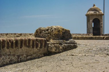 ARTAJİNA KOLOMBIAWALLED ŞEHRİ VE TRADİTİM, DÜNYA HİKAYESİ BİLİYOR