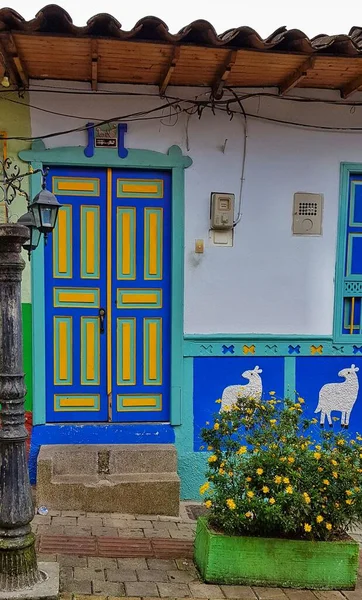 Beautiful Colorful Colombian Town Tourist Destination Its Streets Full Artistic — Stock Photo, Image