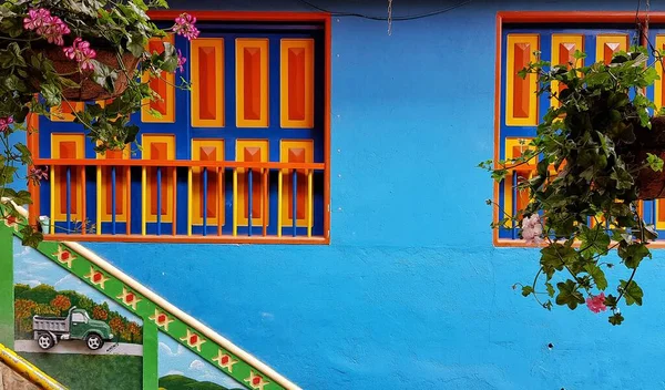 Pięknie Kolorowo Kolorowo Kolorowy Town Destynacja Turystyczna Streety Turystyczne Pełne — Zdjęcie stockowe