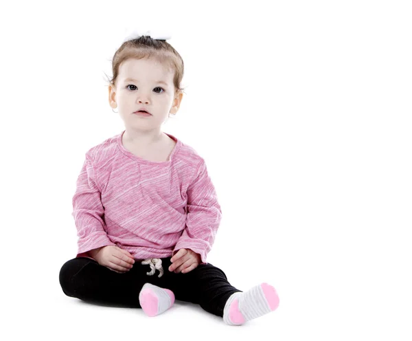 Kleinkind Mädchen auf weißem Hintergrund — Stockfoto