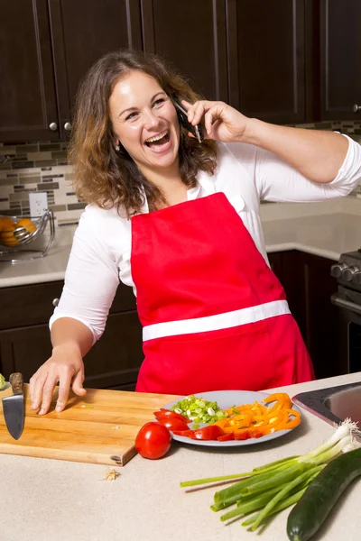Donna in cucina — Foto Stock