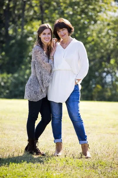 Madre e hija — Foto de Stock