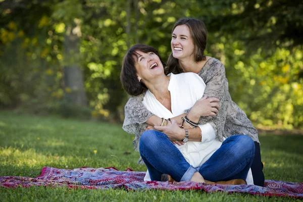 Madre e hija — Foto de Stock