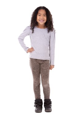 Beyaz arka plan üzerinde etnik kız