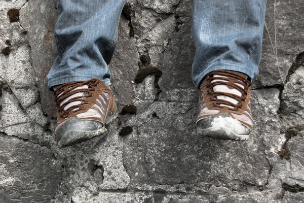 Turistické boty a džíny — Stock fotografie