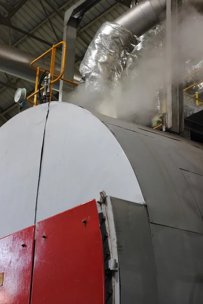 Una caldera de vapor industrial — Foto de Stock