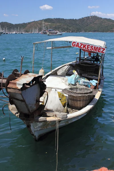 Barche da pesca ormeggiate in fethiye — Foto Stock