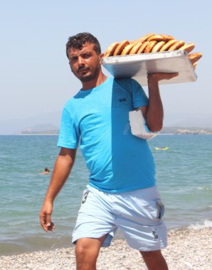 Bir Türk pasta satıcı