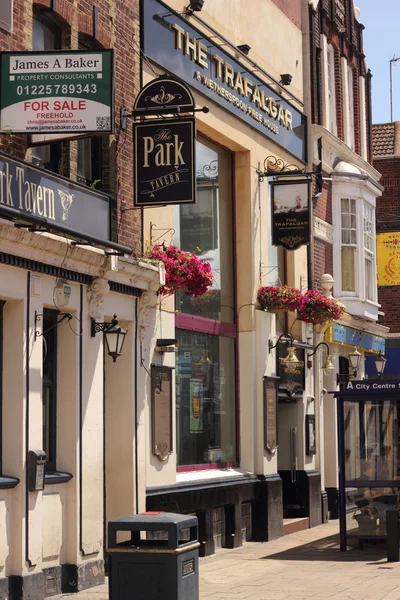 A street scene in portsmouth — Stock Photo, Image