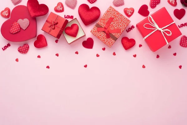 Pudełko Czerwone Serce Różowym Tle Kopią Miejsca Ślub Miłości Lub — Zdjęcie stockowe