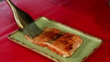 baharat pişmiş somon fileto