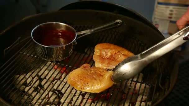 Flipping Salmon on the Grill — Stock Video