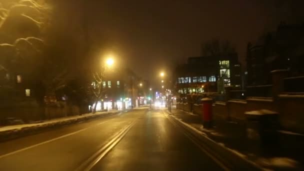 Condução através de Londres Borough — Vídeo de Stock