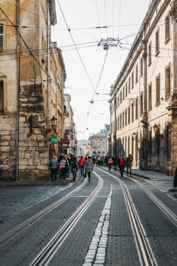 Lviv 'in merkezinde Ruska Caddesi.