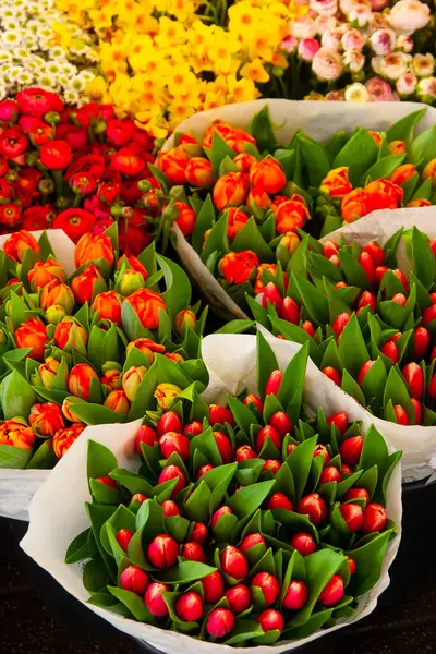 Muchos Ramos Con Flores Para Venta Foto Alta Calidad —  Fotos de Stock