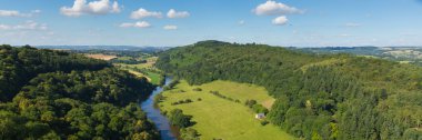 Güzel İngilizce kırsal Wye Valley ve nehir Wye İngiltere İngiltere