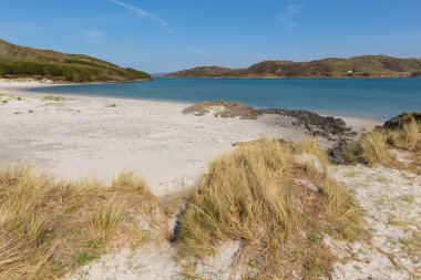 Mallaig güneyinde bulunan Morar beach İskoçya İngiltere güzel beyaz kumlu plaj İskoç turizm