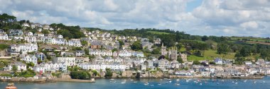Fowey Cornwall İngiltere güzel Cornish sahil kasabasının panoramik manzarası