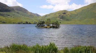 crummock su lake district Kuzey Batı İngiltere İngiltere buttermere ve loweswater arasında bir yaz gününde